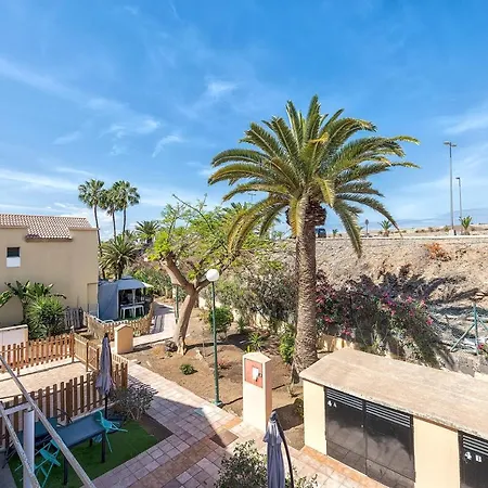 En Campo Internacional *